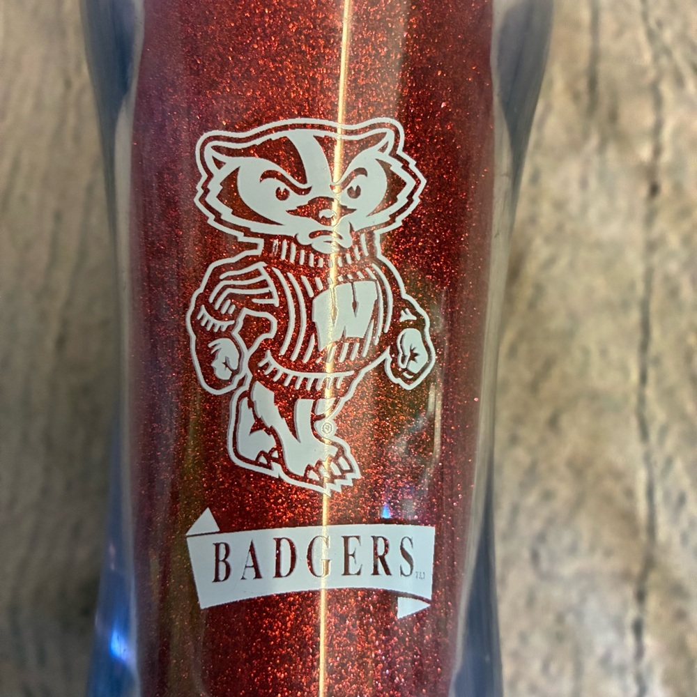 5/$20 Wisconsin Bucky Badger Glitter Red Thermo Hot/Cold Insulated Plastic Mug - Picture 2 of 6